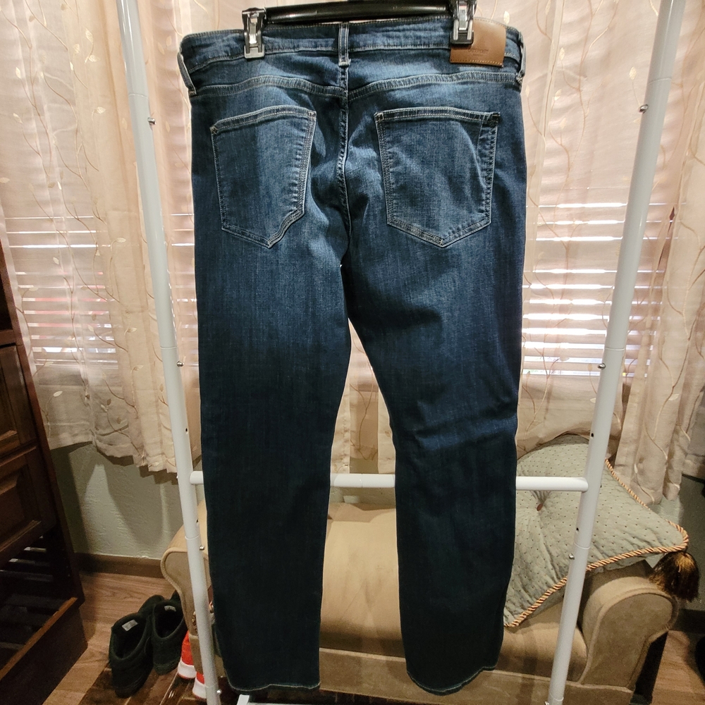 Classic Indigo Men's Straight Jeans